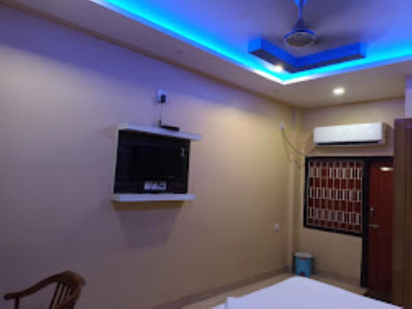 Hotel New Jasmine,Cuttack Buitenkant foto