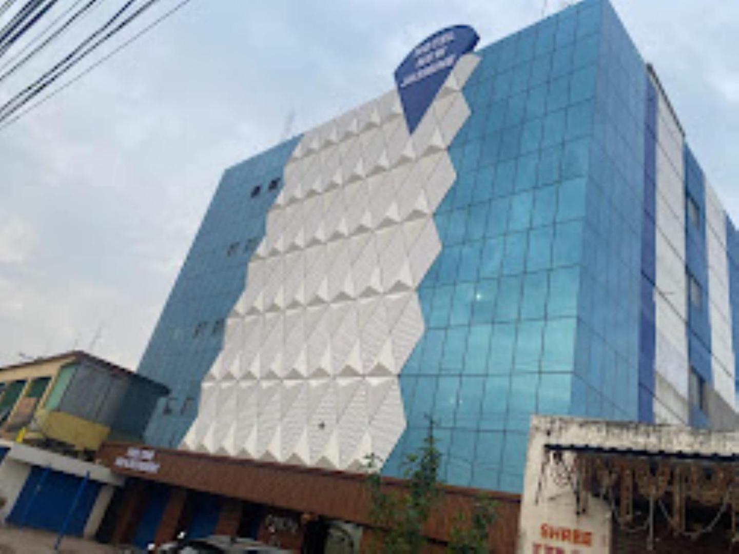 Hotel New Jasmine,Cuttack Buitenkant foto